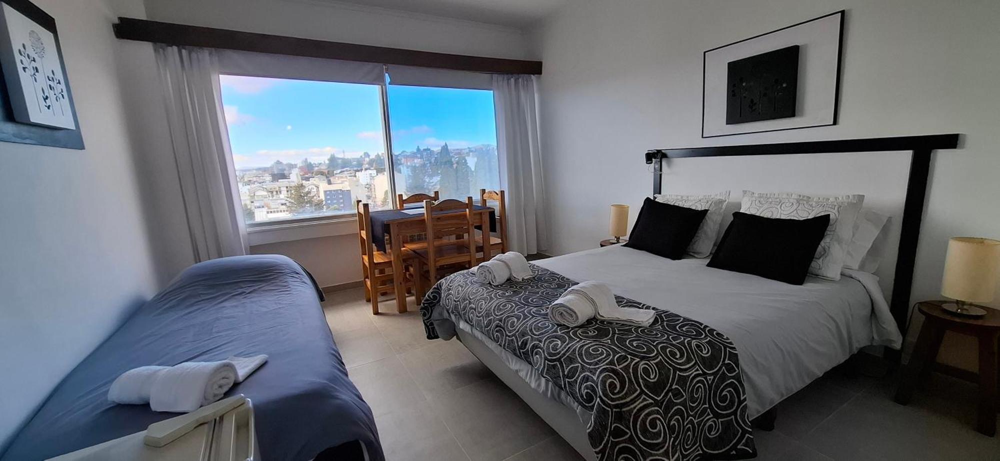 El Encanto Del Lago San Carlos de Bariloche Rom bilde